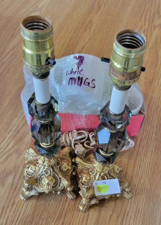 Lamp Bases (x2) + White Mugs (x7)