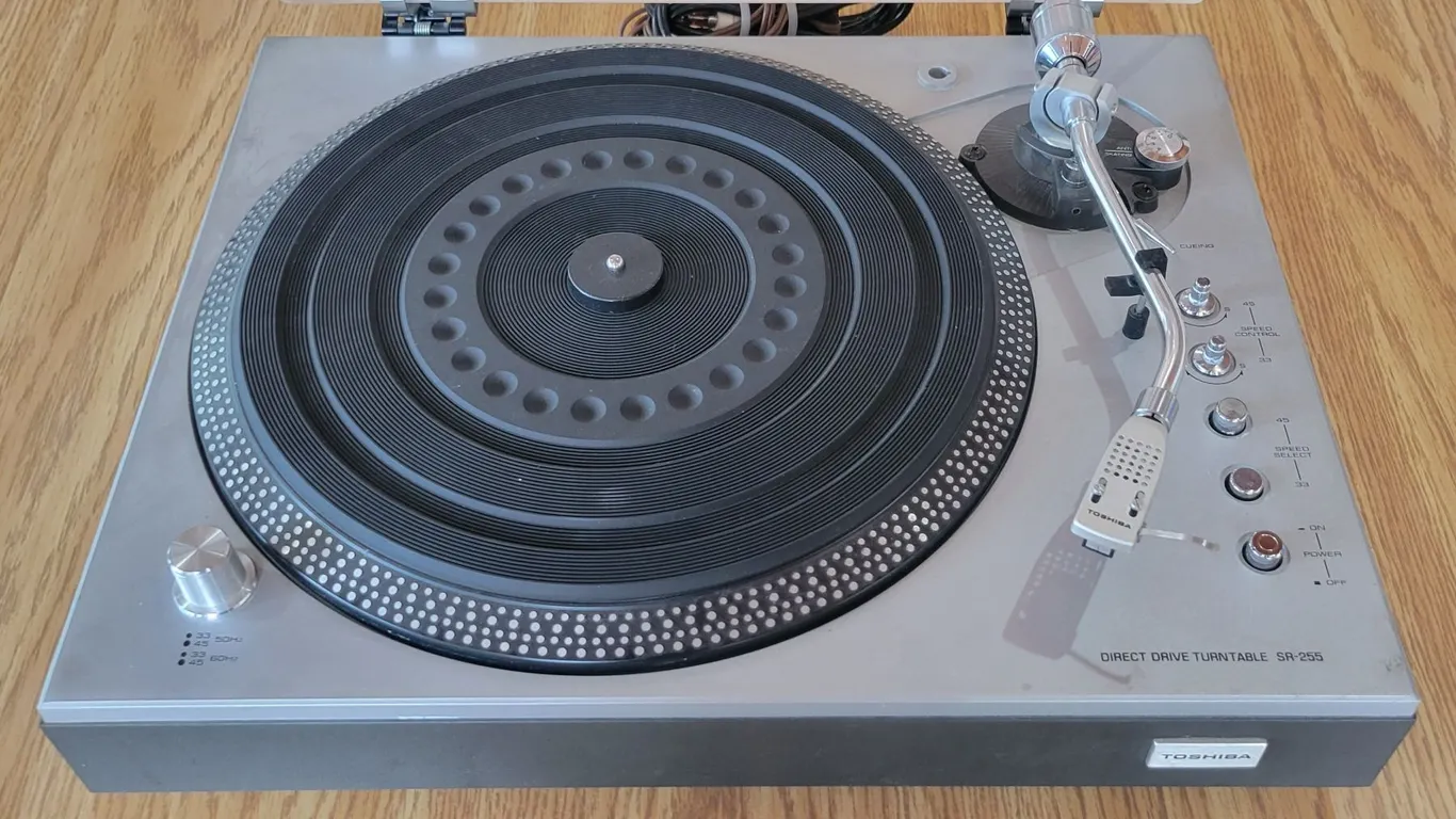 Toshiba Turntable – Direct Drive Model SR-255