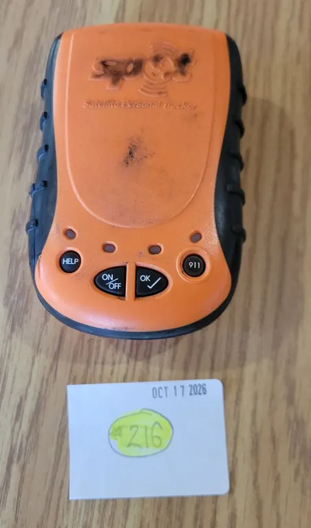 SPOT Satellite Personal Tracker with lithium batteries