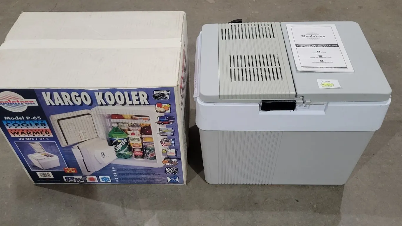 Electric 12V Cooler – Koolatron P65 Kargo Kooler
