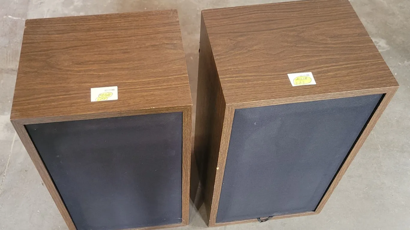 Speakers – Marsland LTC-10 (H 24" x W 14" x D 11½")