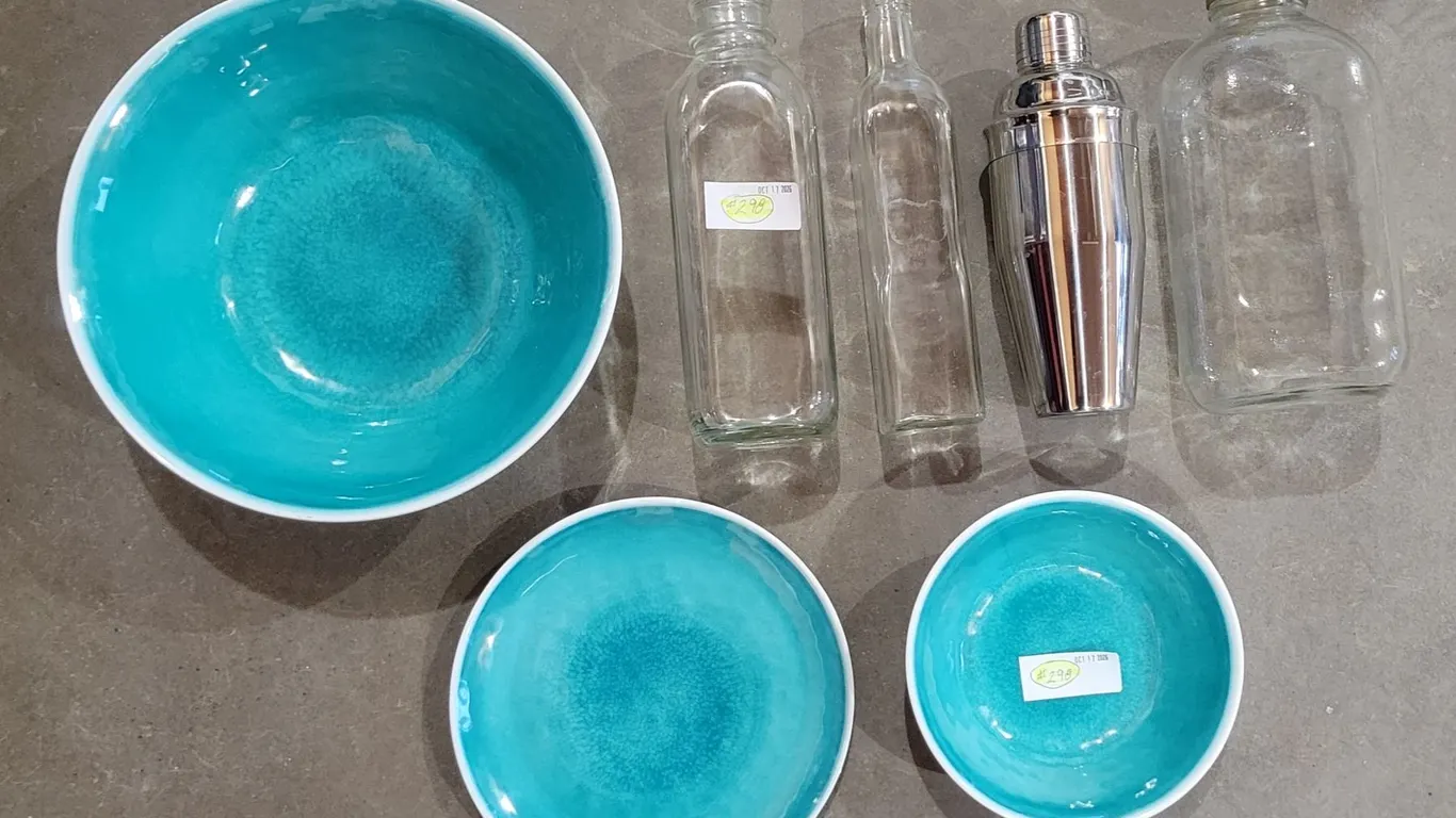 Kitchenware Lot
