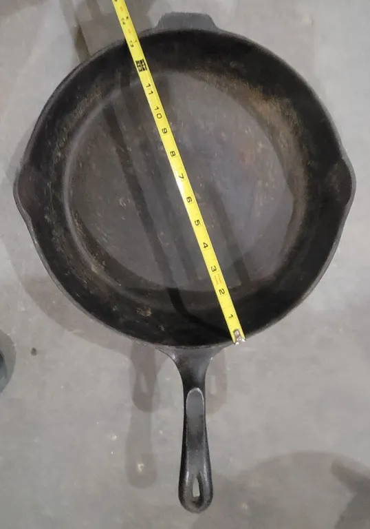 Cast Iron Frying Pan – Wagner 1891 (13 3/8")