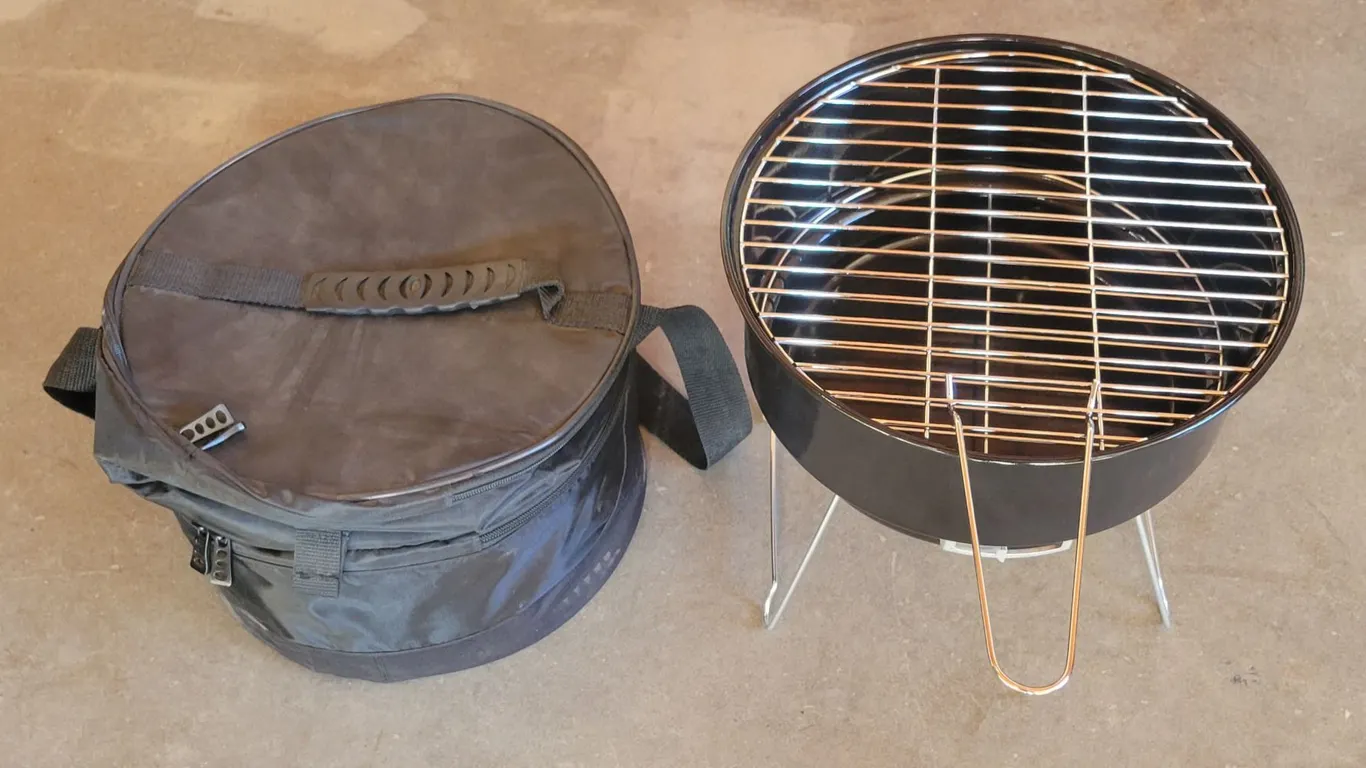 Portable BBQ w/ Case (can also hold dishes)