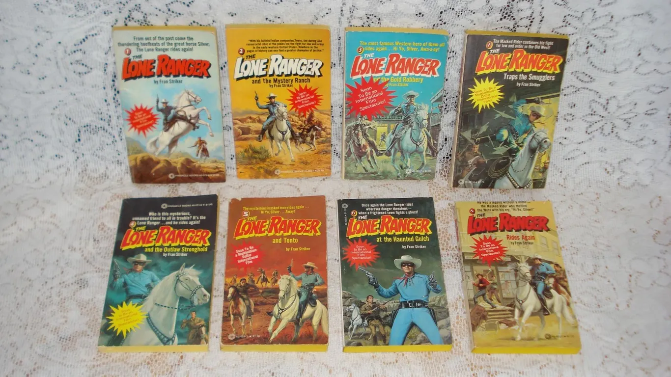 8 Vintage Lone Ranger Paperbacks Nice Condition