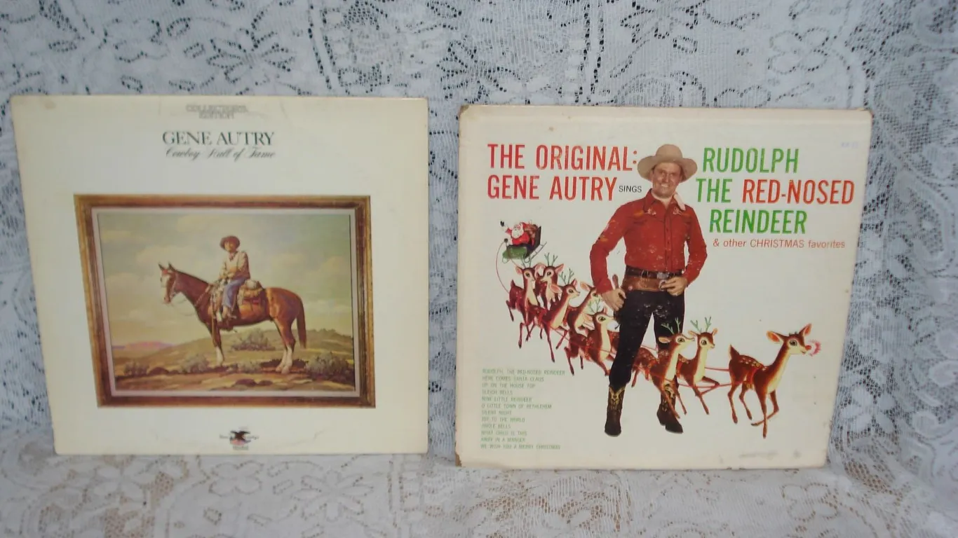 Pair Gene Autry Albums Records Appear in Very Nice Condition Bottom Separation On One Cover See P