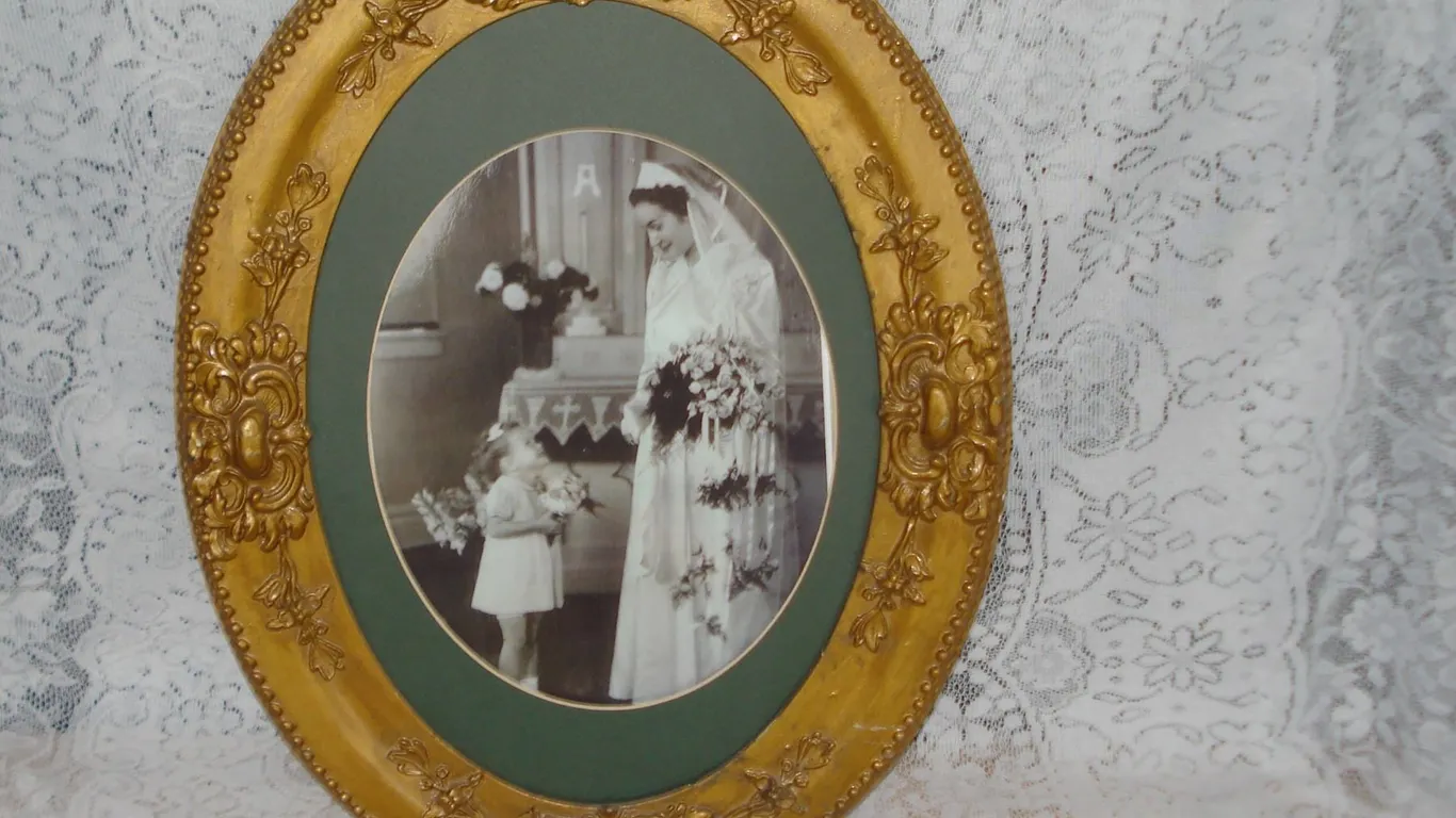Vintage Picture Frame No Glass