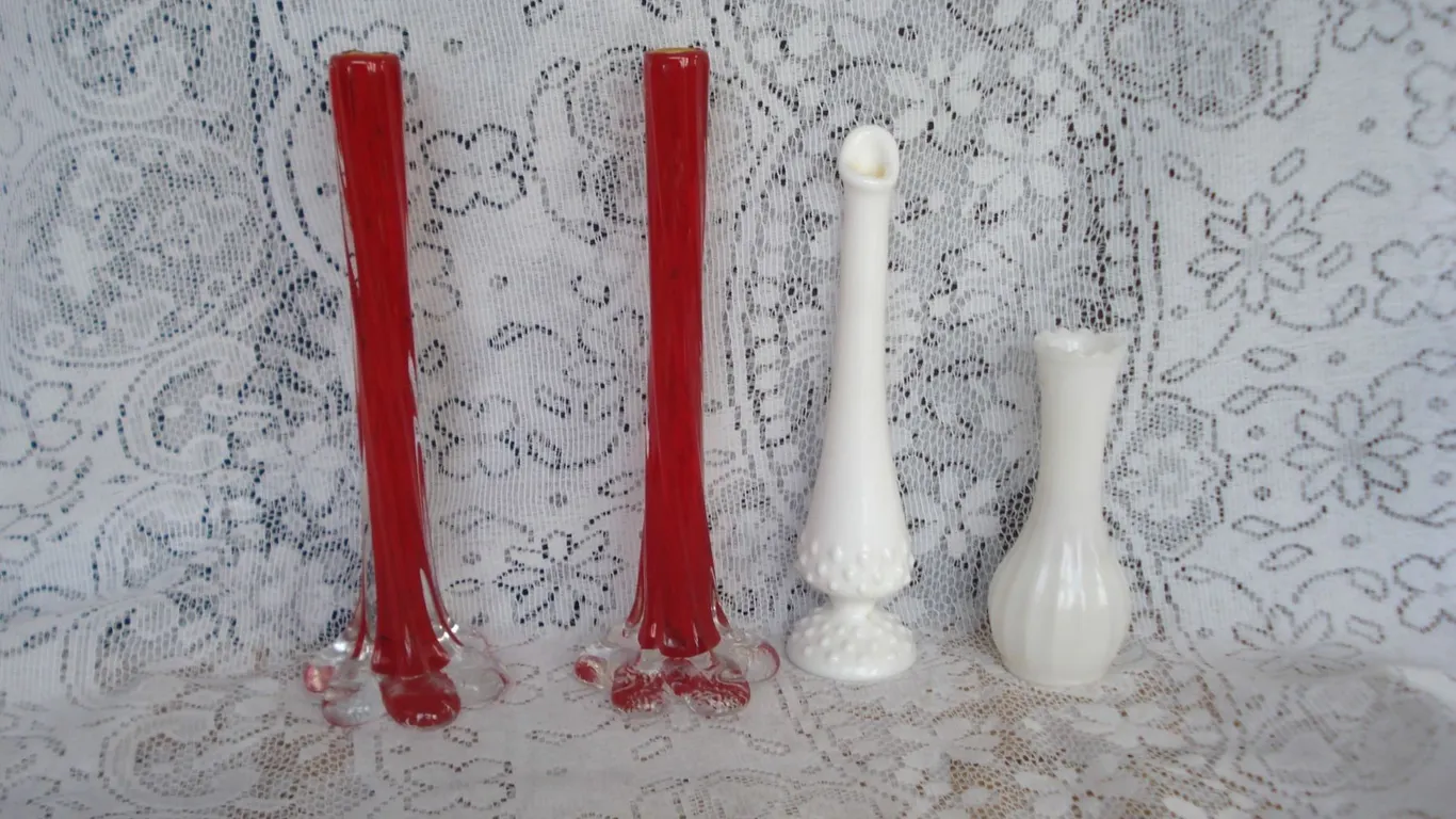Vintage Vases Art Glass/Milk Glass