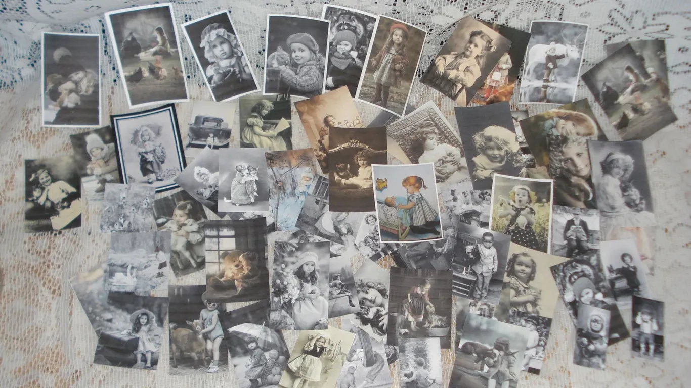 Large Lot Copies Mini Photos