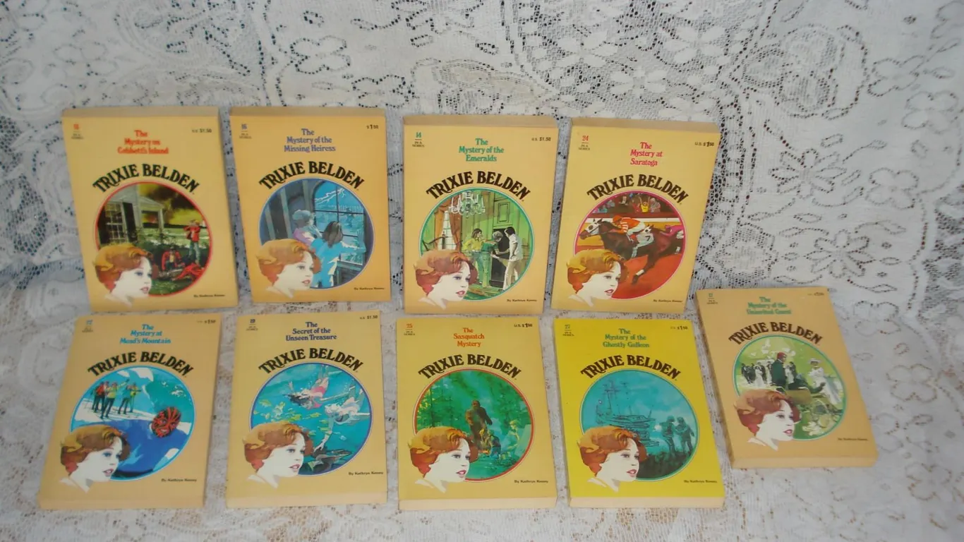 Assorted Novels Trixie Beldon Series Excellent Condition