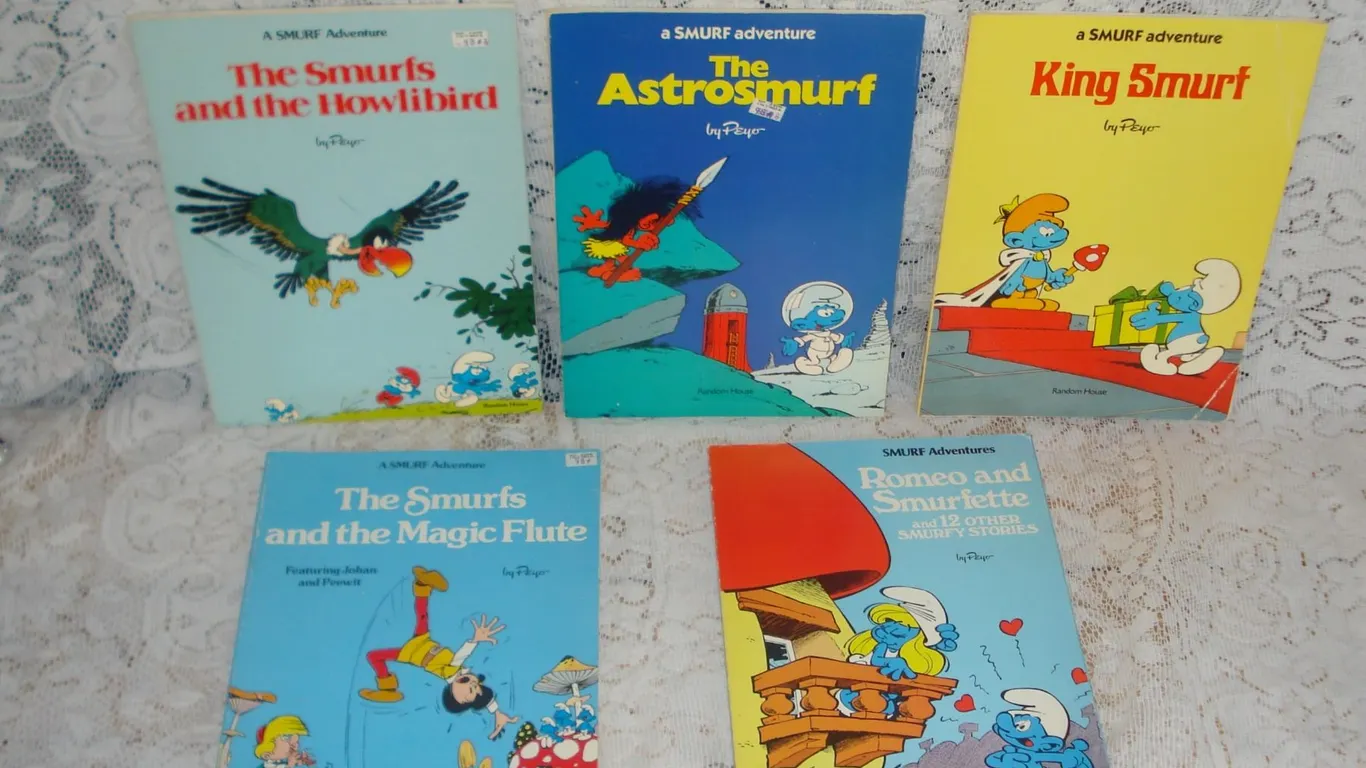 Vintage Smurf Books Excellent Condition