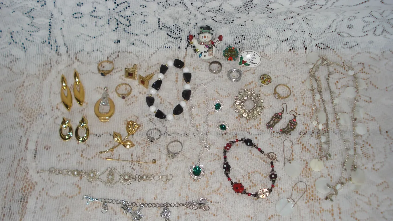 Lot Of Assorted Jewelry