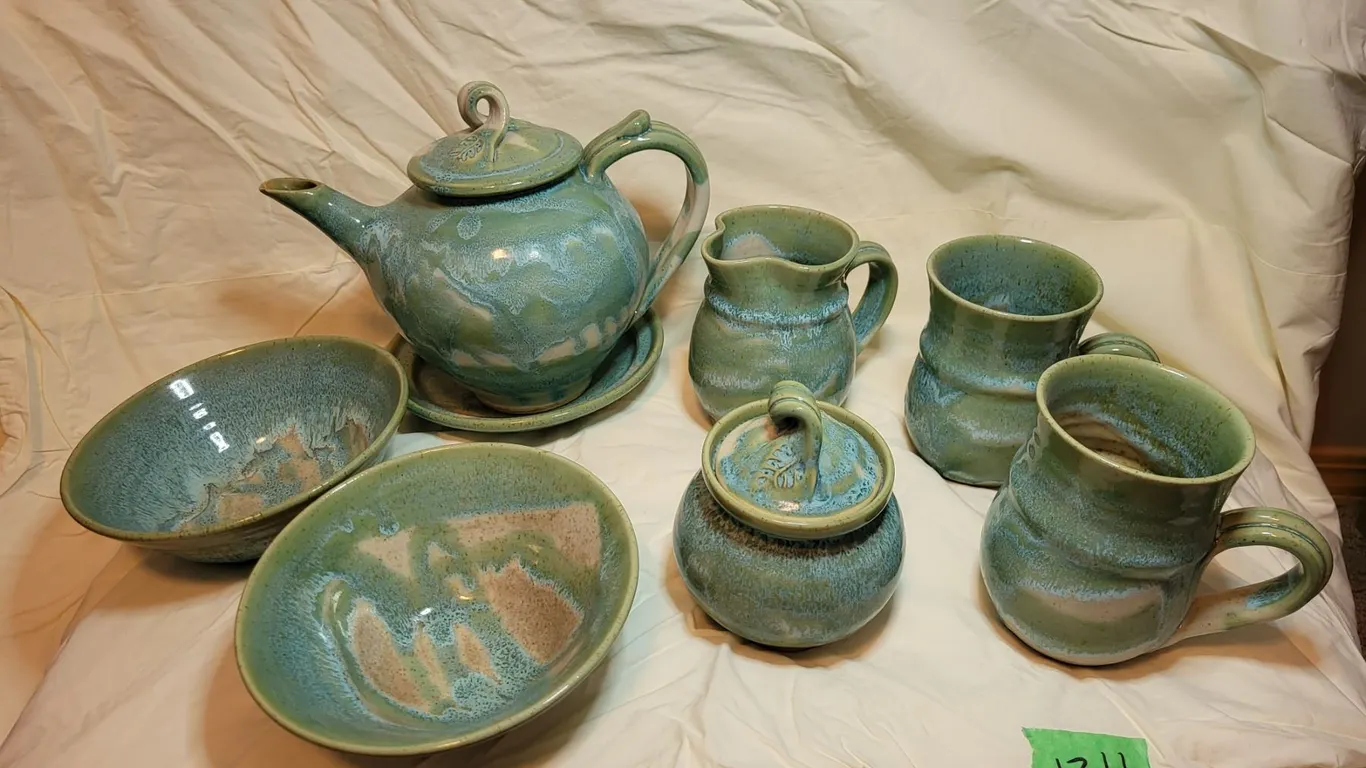 Teal tea set, hand-made by a potter in the Gulf Islands, British Columbia, 10 pieces total [x=#8211/