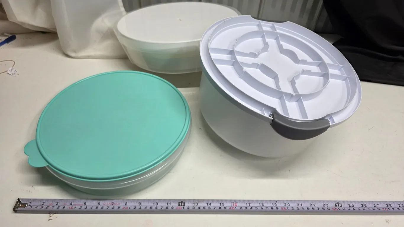 Misc cake totes