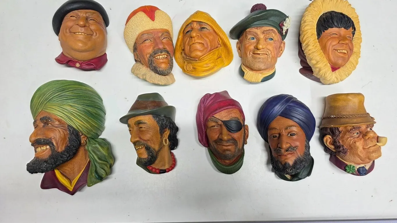 10 vintage chalkware heads by bossons