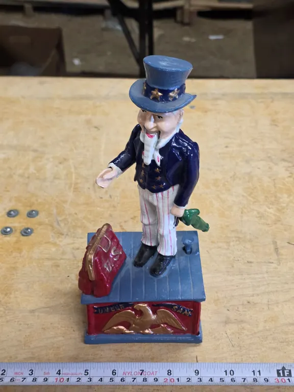 Uncle sam cast coin bank- works- reproduction