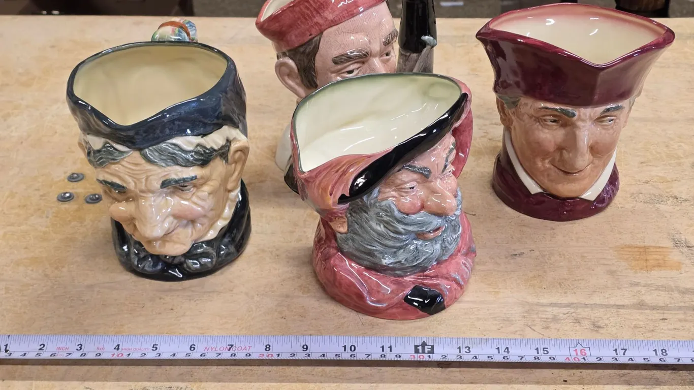Royal doulton décor mugs