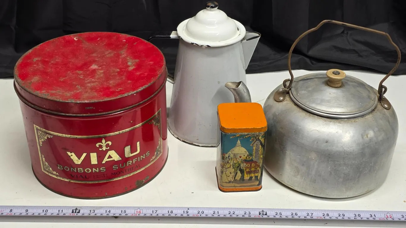 Enamel & Tins Lot
