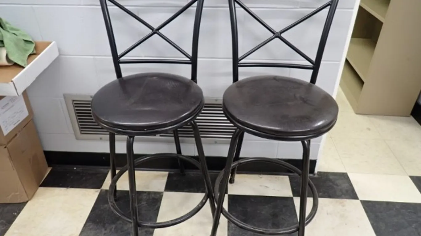 Black Metal Bar Stools