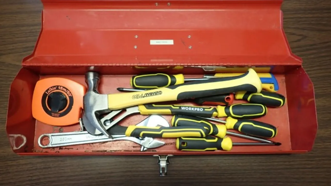 Mastercraft Red Toolbox With Contents