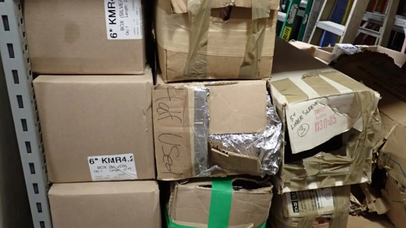 NOS Insulated Flexible HVAC/Air Duct With Silver Jacket