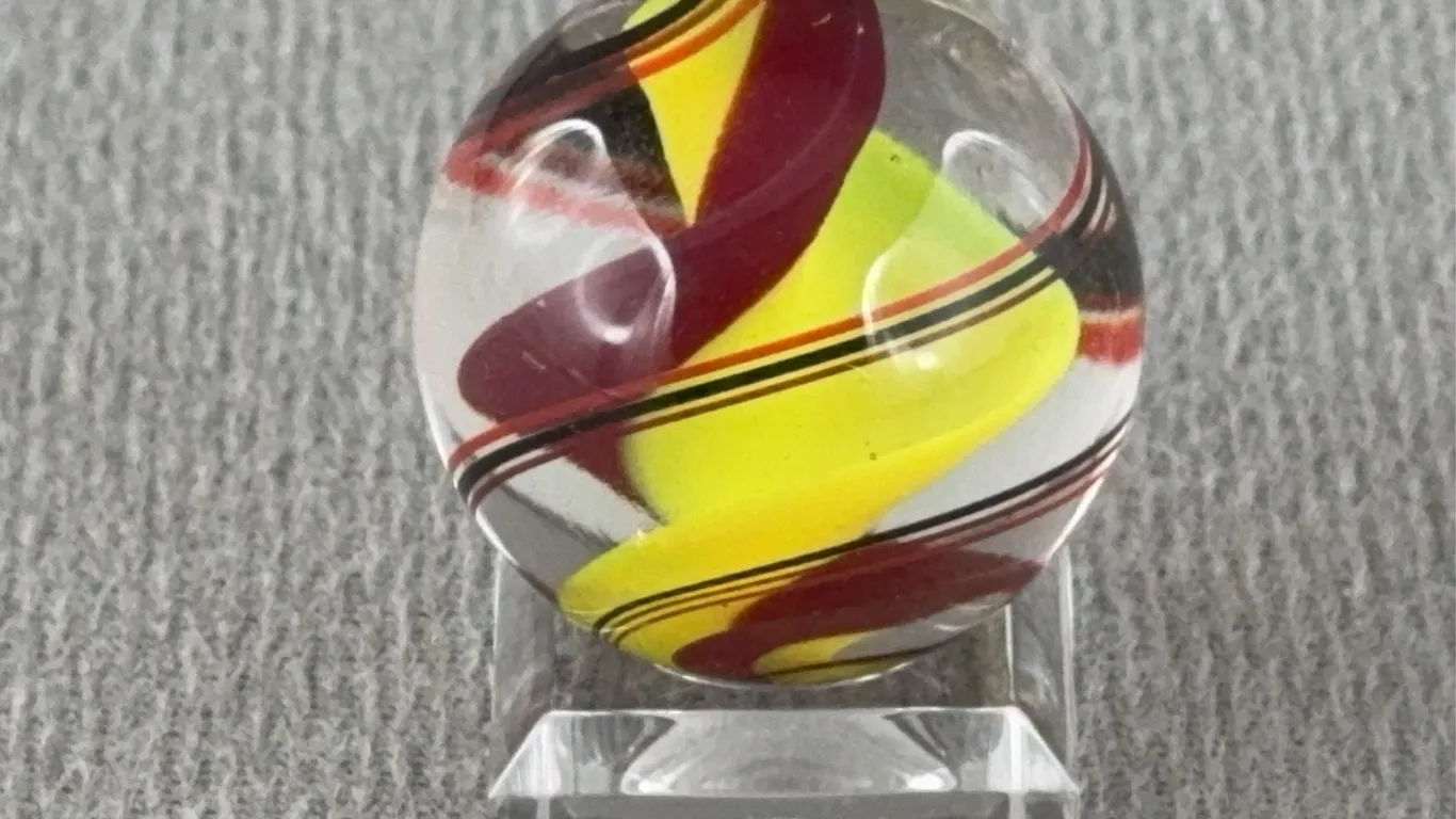 Swirl Glass Marble W/ Solid Core, Apple. 1” D