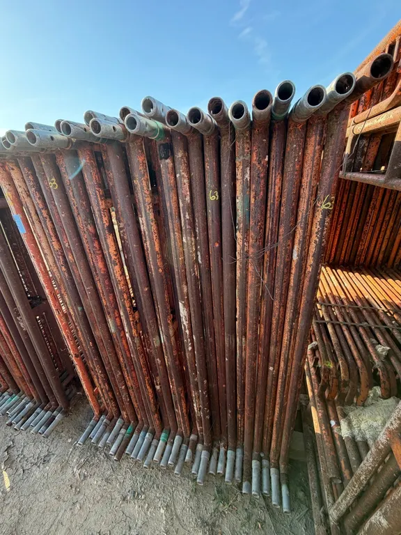 27 Steel Masonry Scaffold Frames – 5ft wide