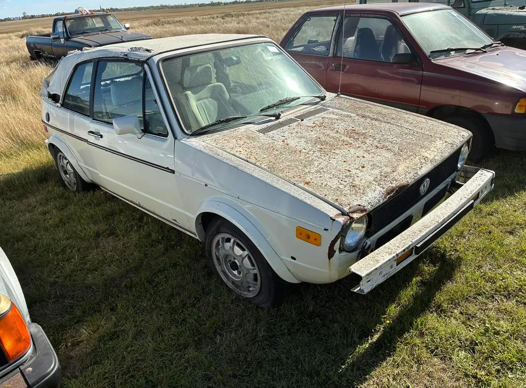 1985 Volkswagen Cabriolet Convertible Car (Non-Runner)