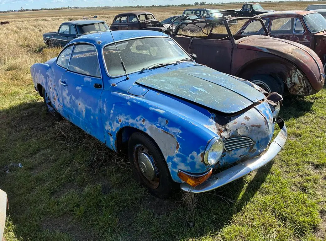 1971 Volkswagen Karmann Ghia Car (Non-Runner)
