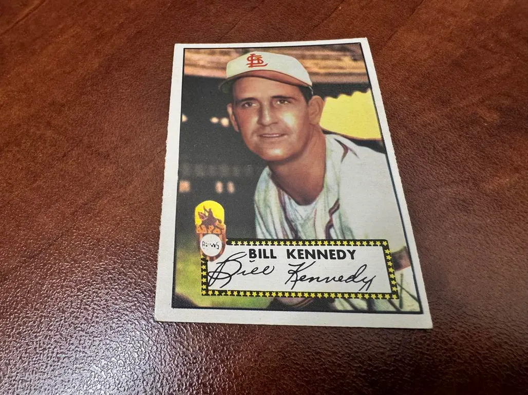 Bill Kennedy TOPPS Baseball Card