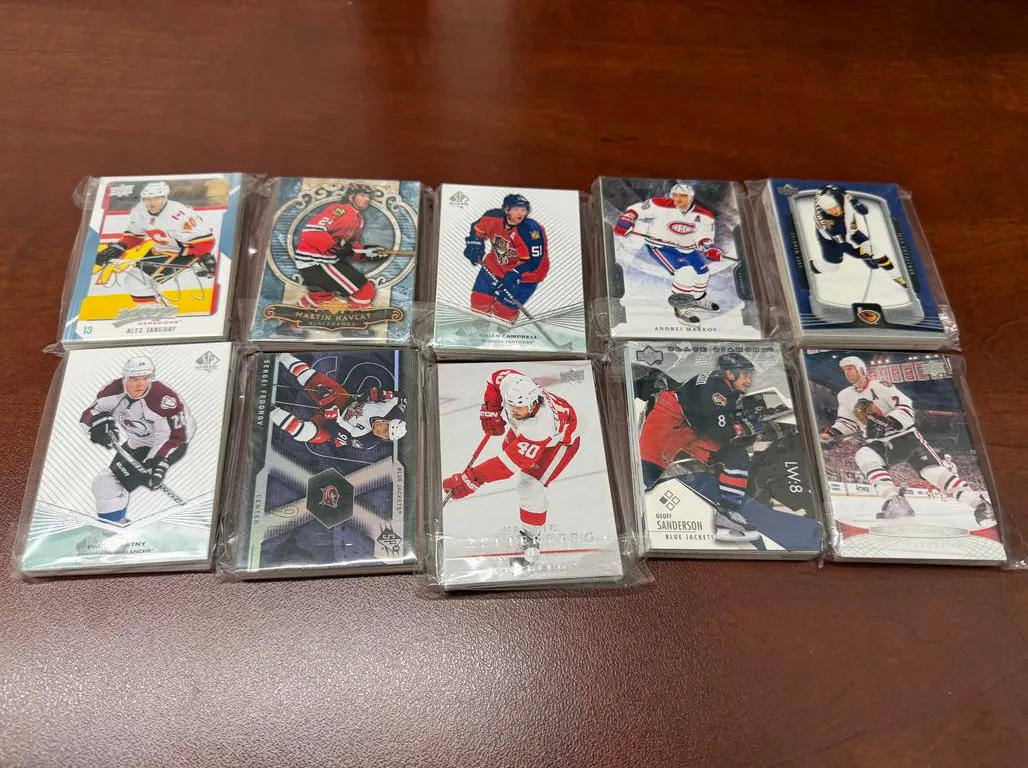 Assorted Hockey Players Sports Cards