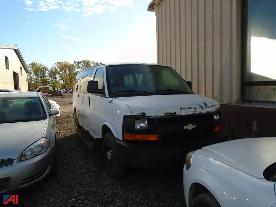 2008 Chevy Express G2500 Van