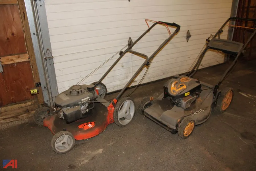 Poulon Pro & Husqvarna 22" Mowers