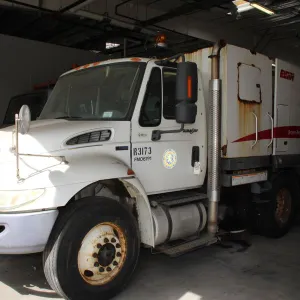 2013 International DuraStar 4300 Sweeper