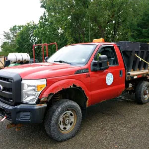 2011 Ford F-350 Flatbed Truck w/Spreader