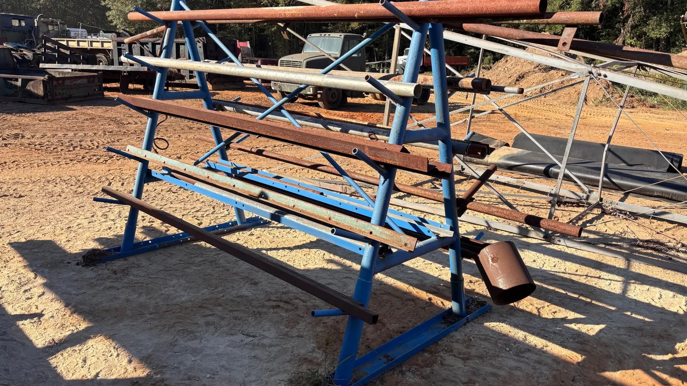 A-Frame Cantilever Pipe Storage Rack with Metal Stock