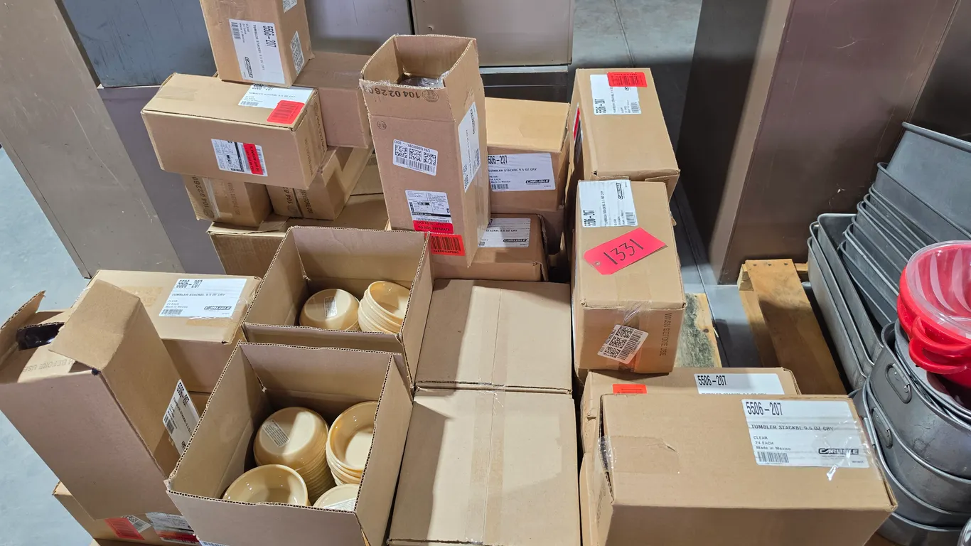 Commercial Kitchen Cups and Bowls, Buying All for One Money (1331) *Items Must Be Removed by Friday,