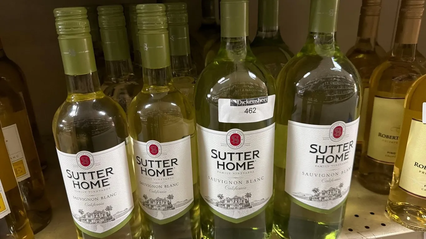 (14) SUTTER HOME SAUVIGNON BLANC