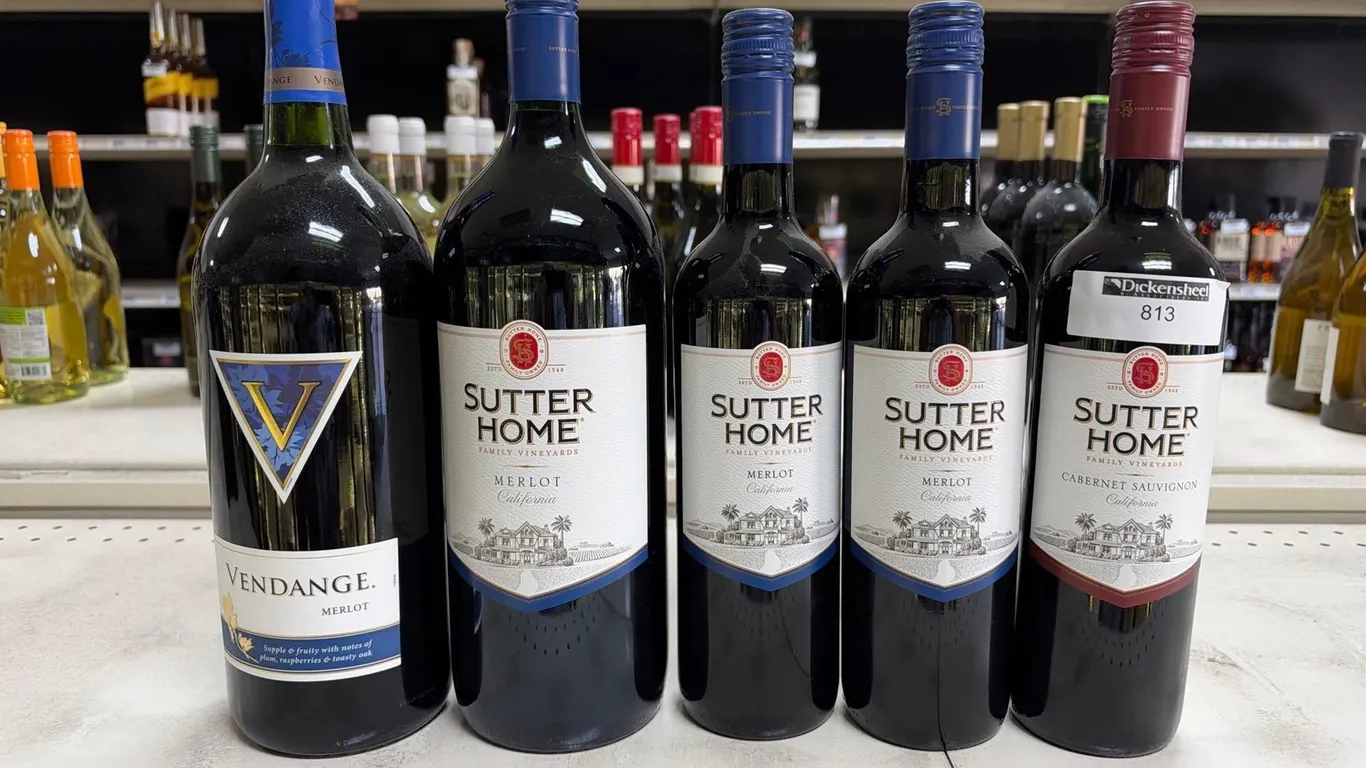 (5) MIXED WINE LOT