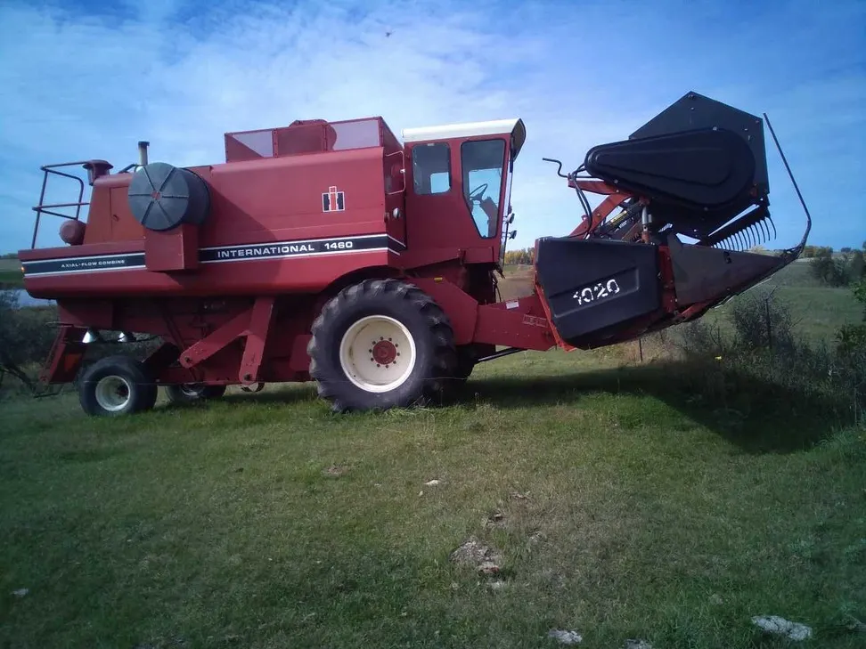 1460 Case IH combine