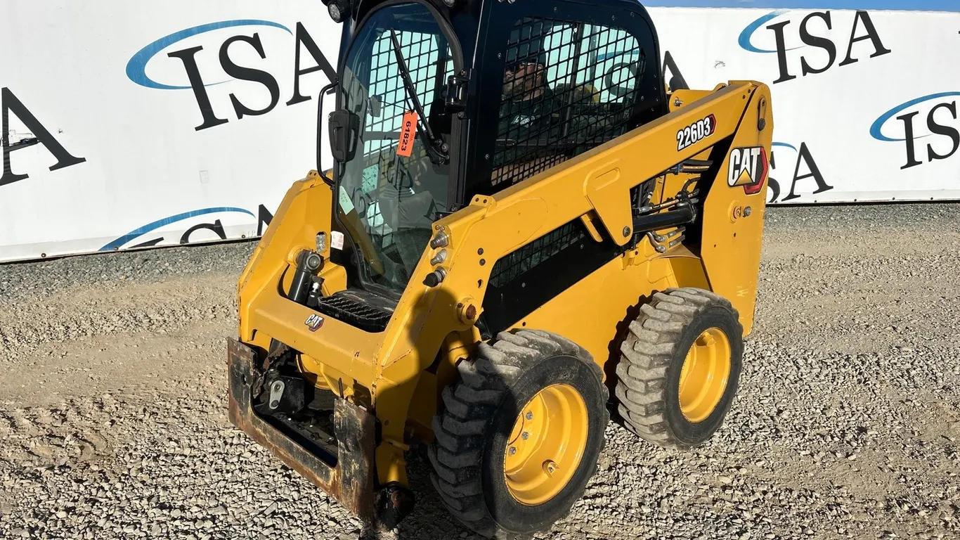 2023 Caterpillar 226D3 Wheeled Skid Steer