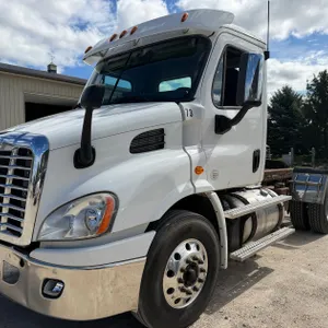 2019 Freightliner Cascadia Single Axle