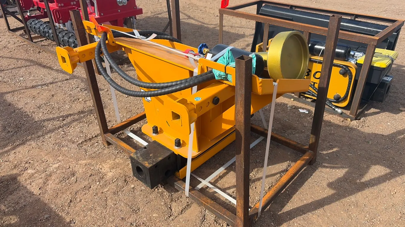 Unused GIYI AD680 Skid Steer Pile Hammer