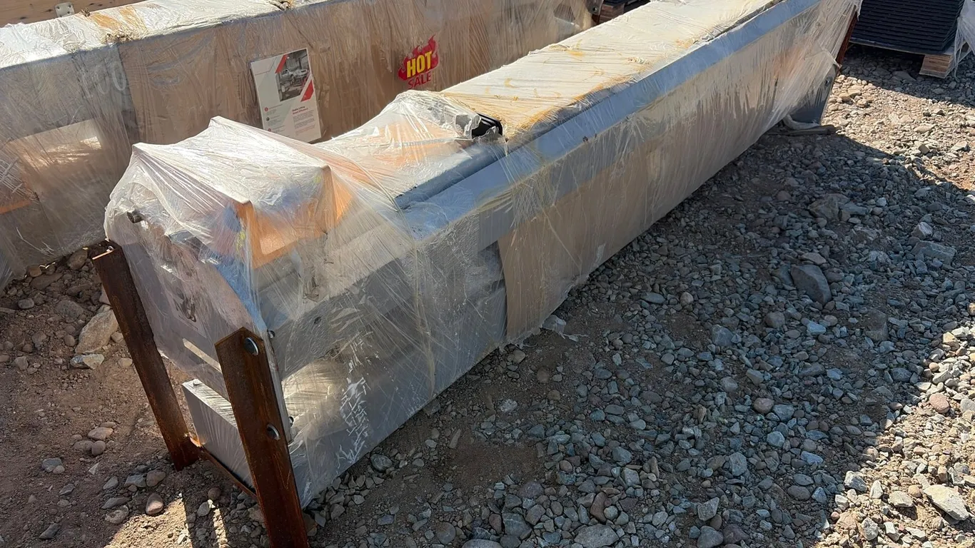 Unused SDGRAND Two-Post Vehicle Lift