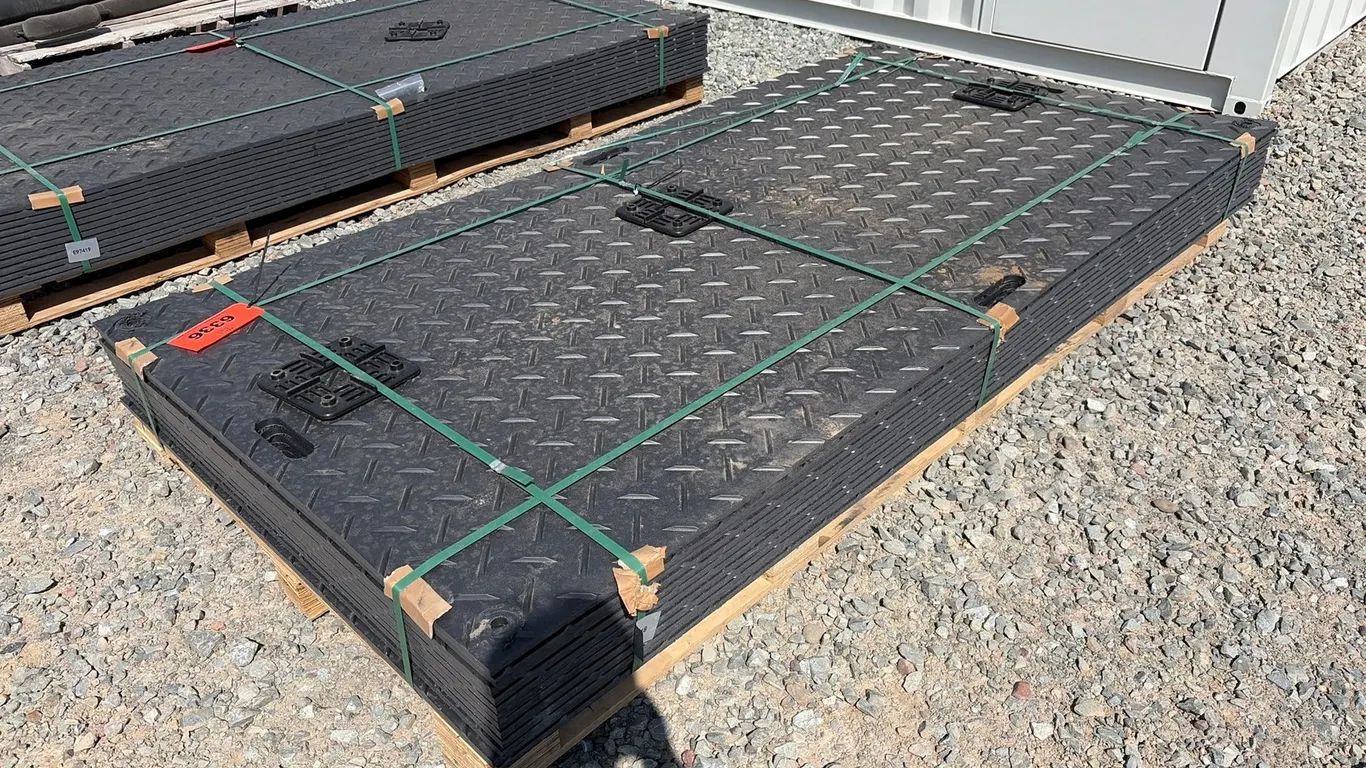 (12) Unused Roadbed Protection Pads