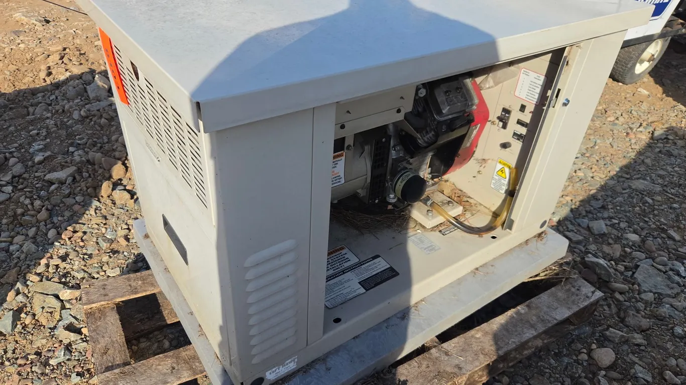 Briggs And Stratton 01679 10KW Generator