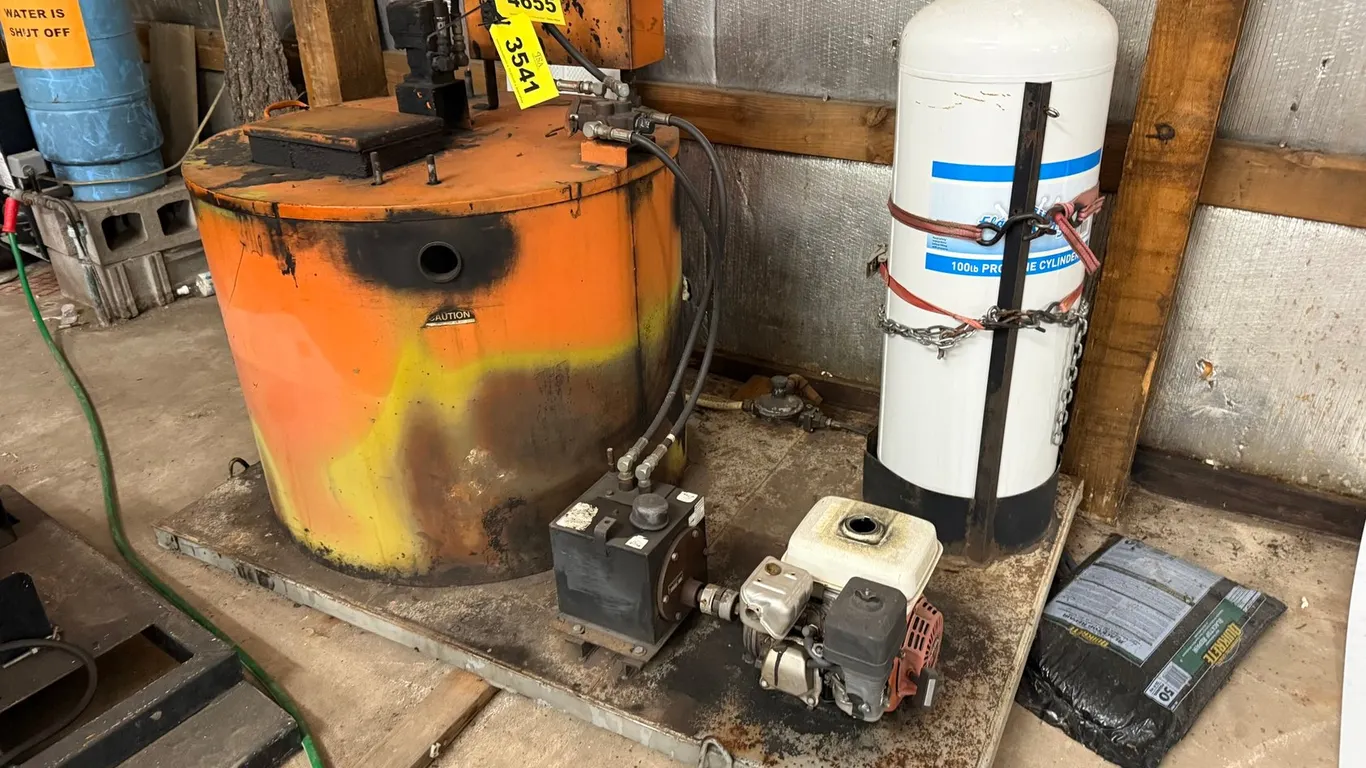 Crafco Seal Coat Machine