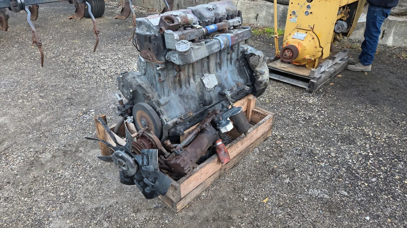 1995 E7-350 Engine