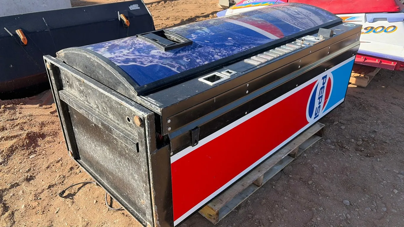 Pepsi Vending Machine