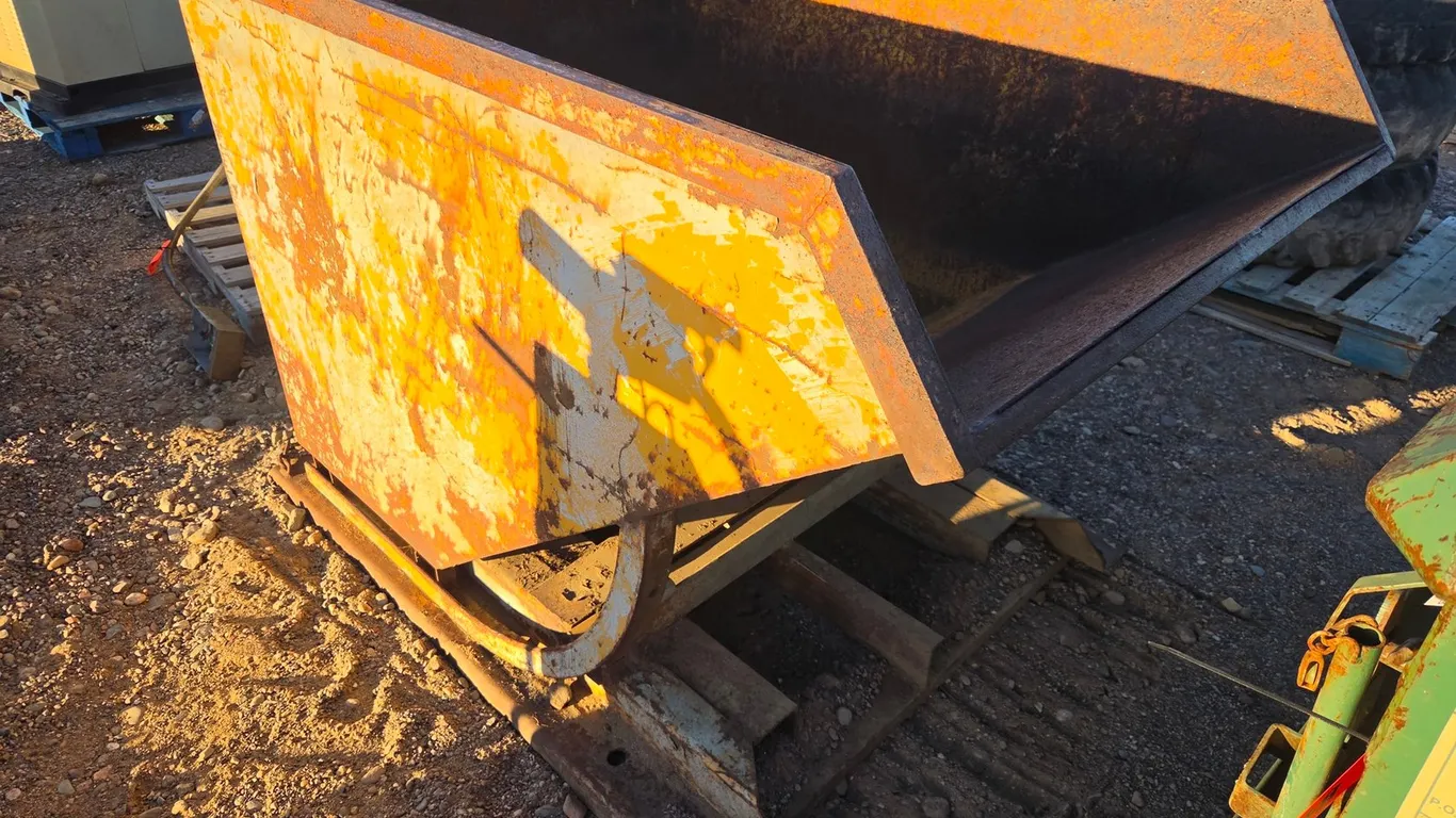 Approx. 60"X42" Tippable Dumpster